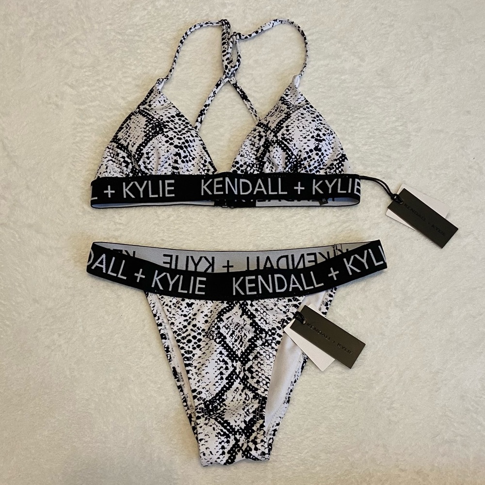 NWT Kendall + Kylie Black and White Snakeskin Bikini Set Size Small
